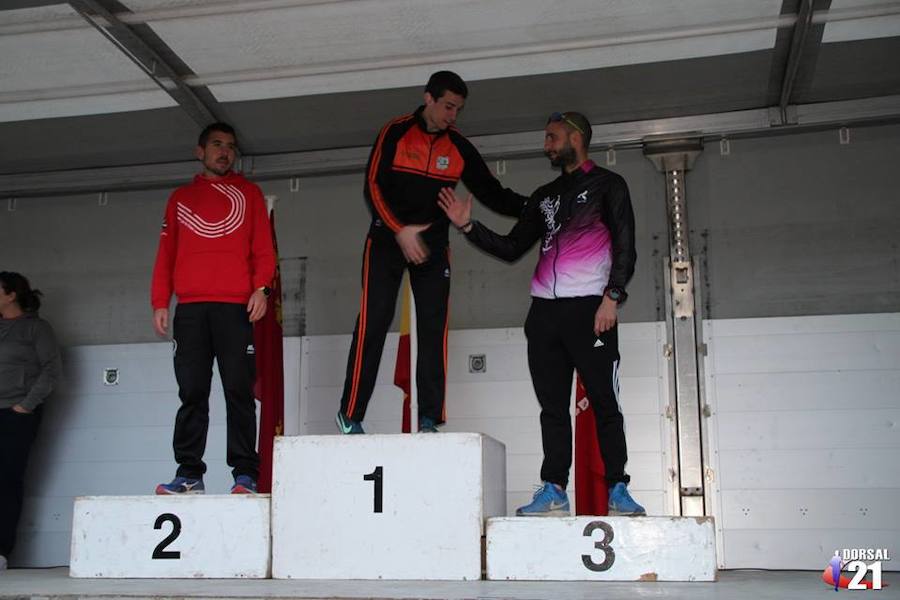 El atleta del Club de Atletismo Fuente Álamo completó los 6 kilómetros de la prueba en 19.04 minutos, por los 24.57 de la corredora