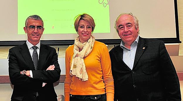 Roberto García, Consuelo Rosauro y Francisco Carreño. 