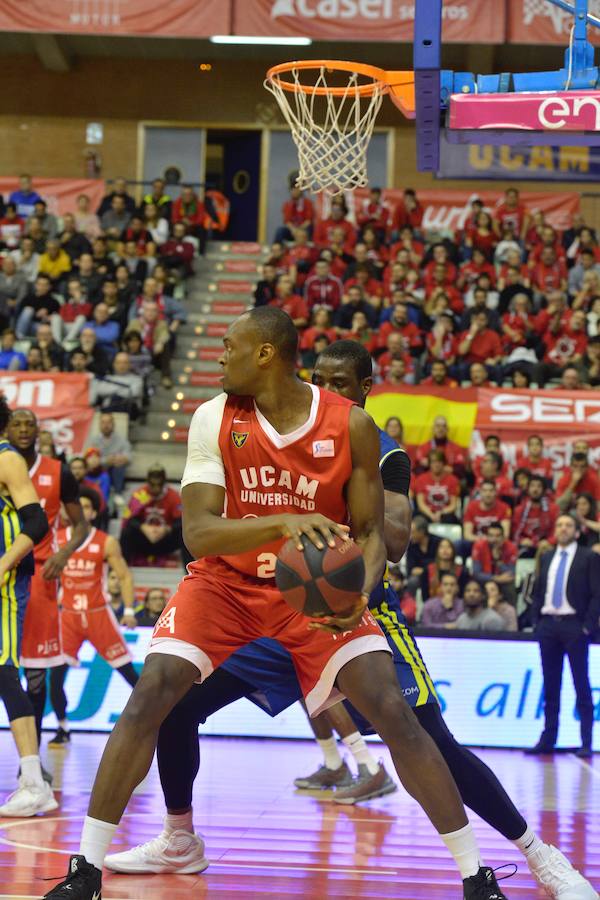 El conjunto universitario no levanta cabeza ante el conjunto entrenado por Ibon Navarro, predecesor en el banquillo murciano de Javi Juárez