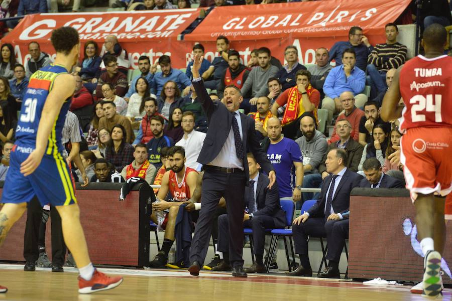 El conjunto universitario no levanta cabeza ante el conjunto entrenado por Ibon Navarro, predecesor en el banquillo murciano de Javi Juárez