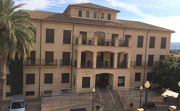 Vista del pabellón de Arquitectura de la UCAM. 