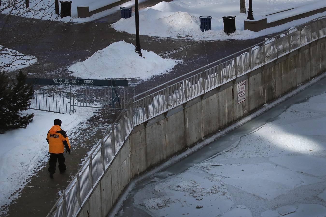 Una ola de frío polar cruza Chicago, Illinois (EE. UU.). Las temperaturas en el área de Chicago podrían bajar a menos 31 grados centígrados.