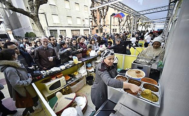 Uno de los puestos instalados en el barrio del Carmen.