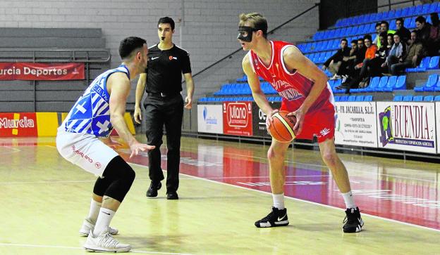 El Real Murcia supera al Vic (80-64)