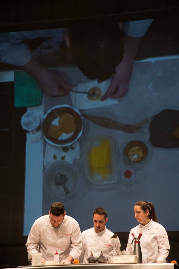 La Escuela de Hostelería celebra sus 25 años con una jornada formativa con siete estrellas Michelin para mil alumnos y docentes