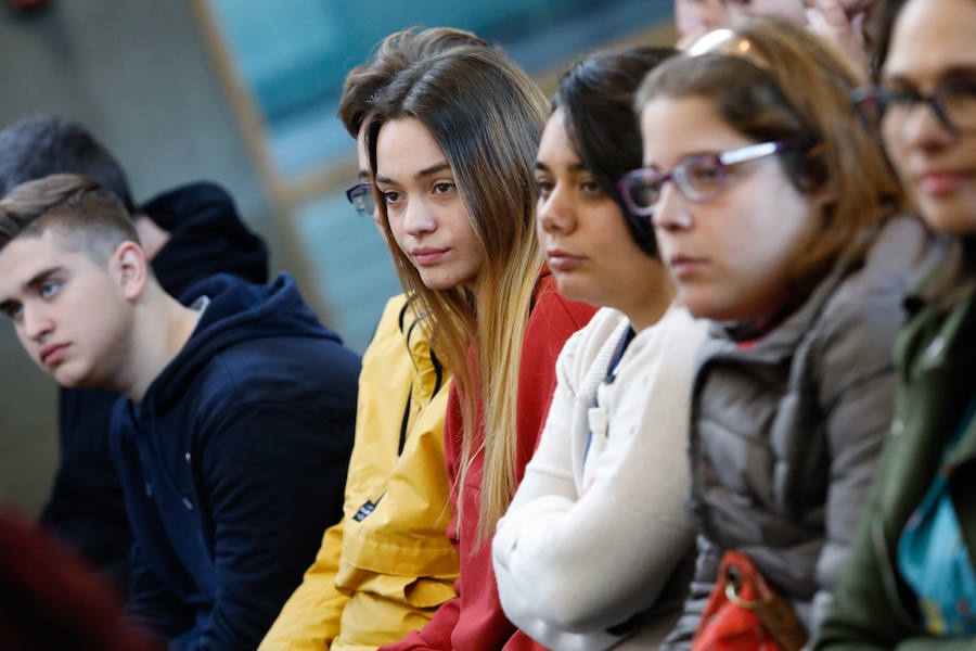 Las propuestas van desde apoyo a emprendedores hasta una bolsa de viviendas de alquiler para jóvenes, pasando por campañas de prevención de alcohol y drogas.