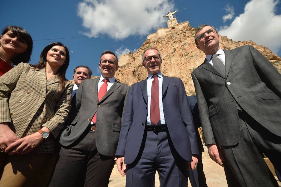 El titular de la cartera de Cultura y Deporte apuntó que el proyecto se desarrollará «como mínimo a lo largo de 15 o 20 años», aunque espera que, «en el plazo de dos o tres años», se puedan ir abriendo zonas