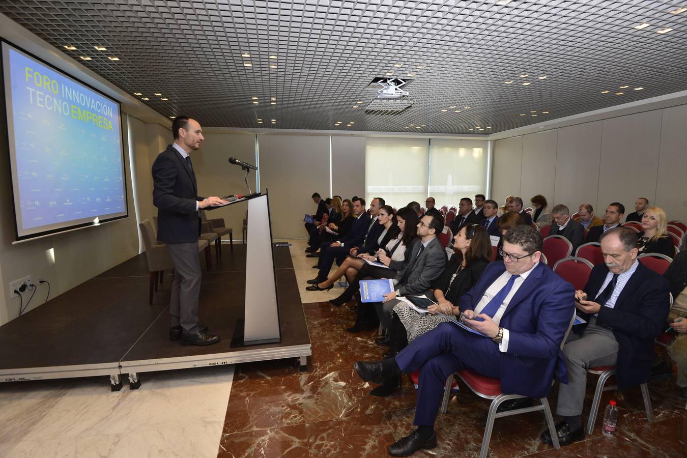 Expertos de distintas entidades ponen el foco en la necesidad de aplicar nuevas tecnologías en el seno de las empresas 