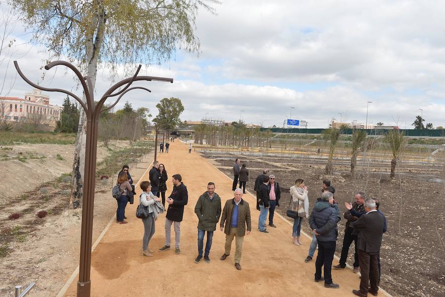 Será el primero en incorporar las nuevas tecnologías. Se ha recuperado la acequia de La Arboleja para escenificar el sistema de riego tradicional, cuenta con más de 500 árboles y 6.000 especies florares, y abrirá las 24 horas del día