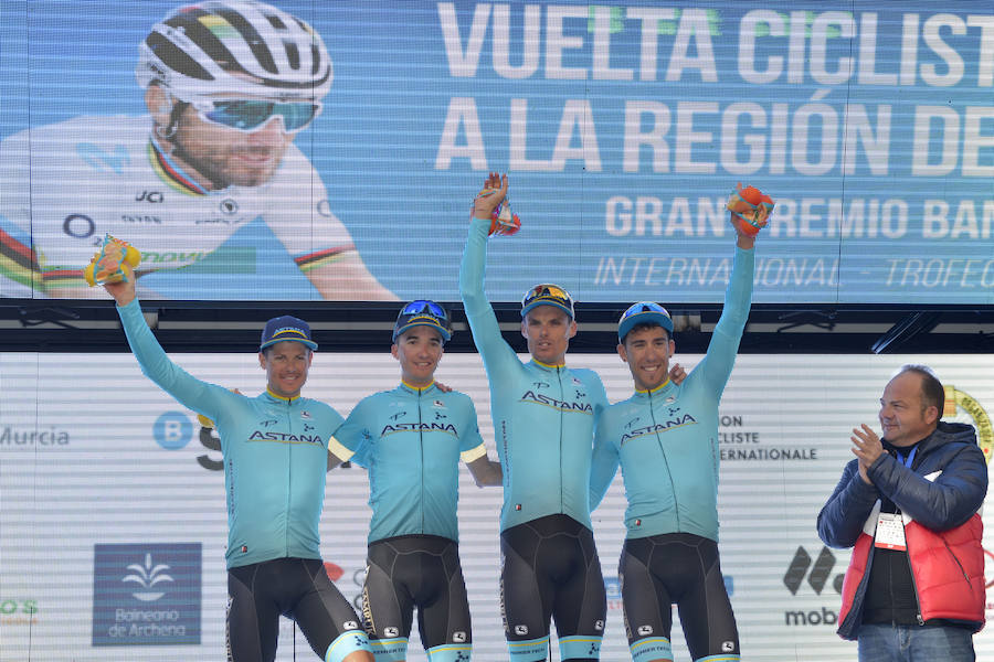 El muleño llegó a la meta acompañado por el también murciano y campeón del mundo Alejandro Valverde