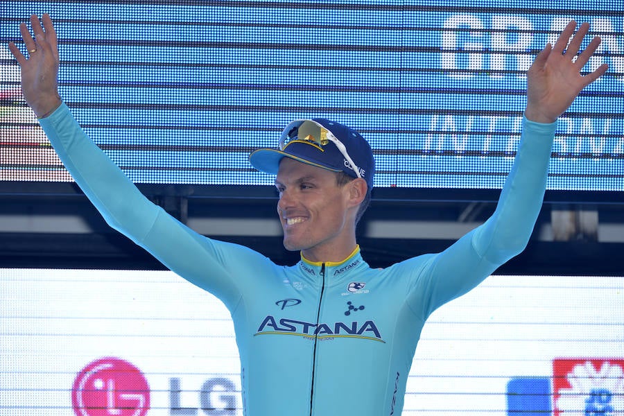 El muleño llegó a la meta acompañado por el también murciano y campeón del mundo Alejandro Valverde