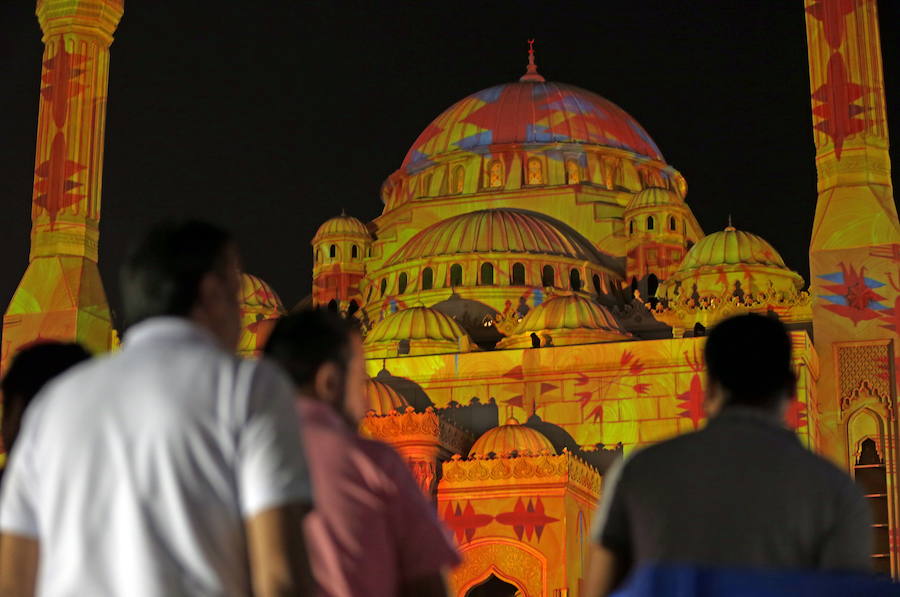 Artistas de todo el mundo se reúnen para celebrar la ciencia, la creatividad y el patrimonio durante el Festival Sharjah Light 2019, que ya está en su noveno año.