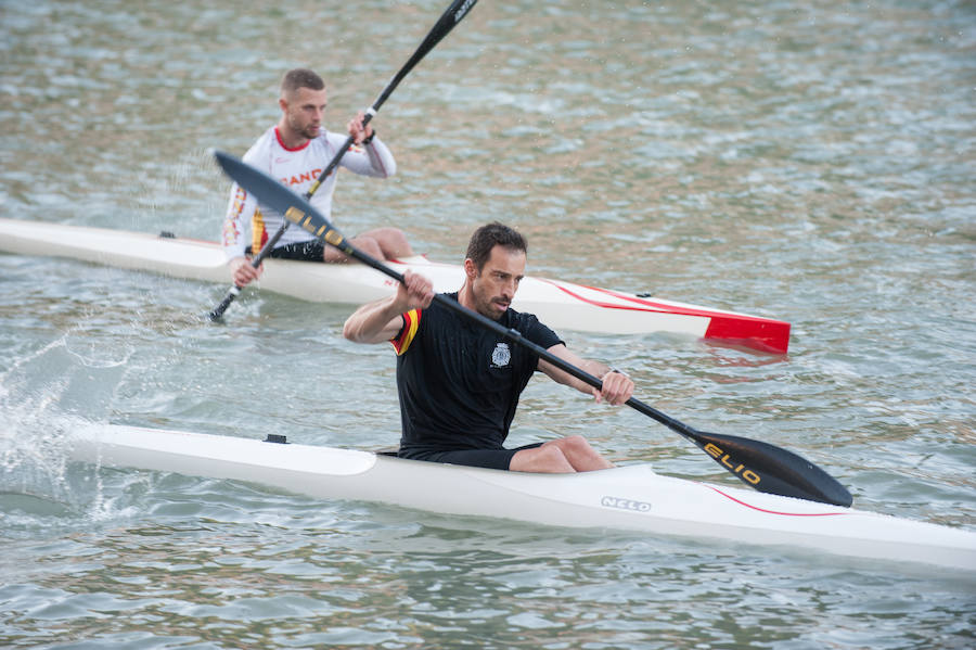 La Regata Ciudad de Murcia rompe su techo con setecientos palistas, barcos dragón y participantes de prestigio.