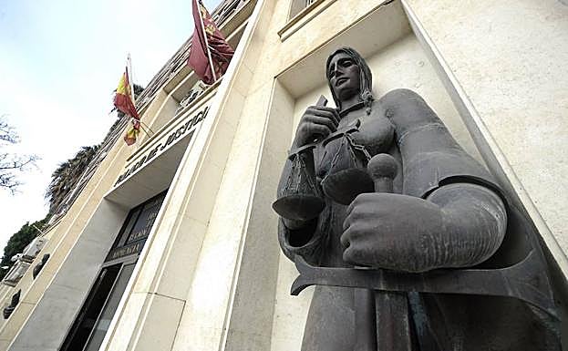 Rechazan otorgar la custodia compartida porque la madre sale mucho de noche