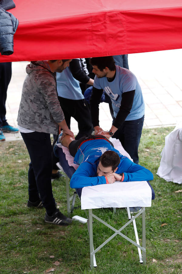 En la mañana de este domingo se celebró la carrera solidaria en favor de la ONG 'Save the Chrildren' en el Malecón de Murcia.