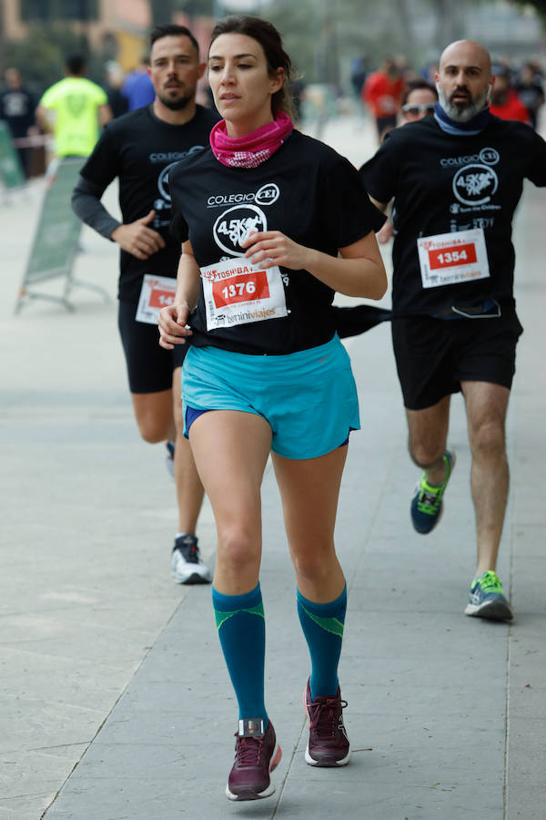 En la mañana de este domingo se celebró la carrera solidaria en favor de la ONG 'Save the Chrildren' en el Malecón de Murcia.