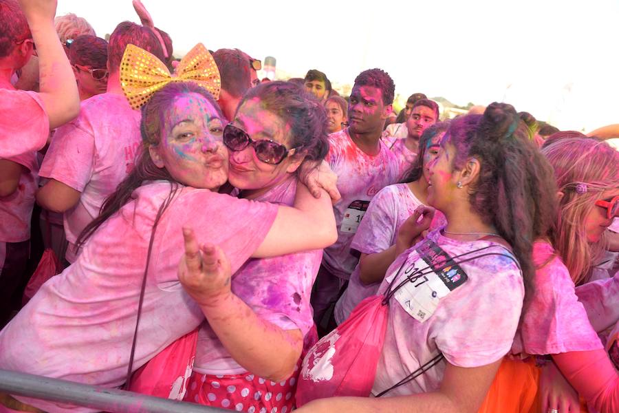 5 kilómetros de polvo de colores en el Cabezo