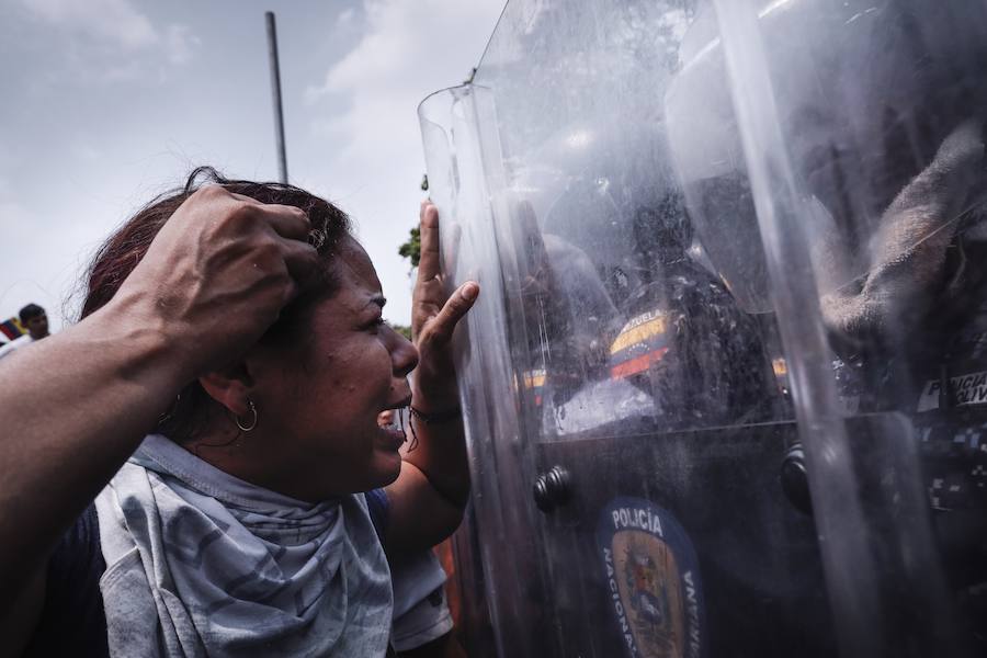 Más de 40 persontas resultaron heridas en el puente Ureña, frontera entre Colombia y Venezuela 