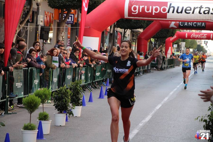 Alejandro Roldán y Ana Vanesa Ruiz vencen en Alcantarilla. El atleta del Virus Trail Running completó los 14 kilómetros en 47,36 minutos, por los 58,31 para la corredora del C.A. Puertas Lorca