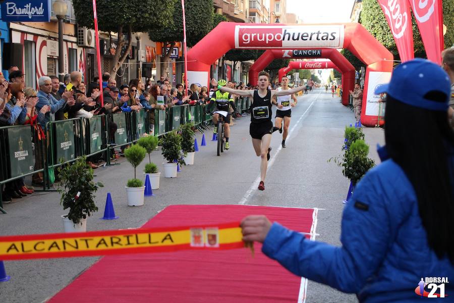 Alejandro Roldán y Ana Vanesa Ruiz vencen en Alcantarilla. El atleta del Virus Trail Running completó los 14 kilómetros en 47,36 minutos, por los 58,31 para la corredora del C.A. Puertas Lorca