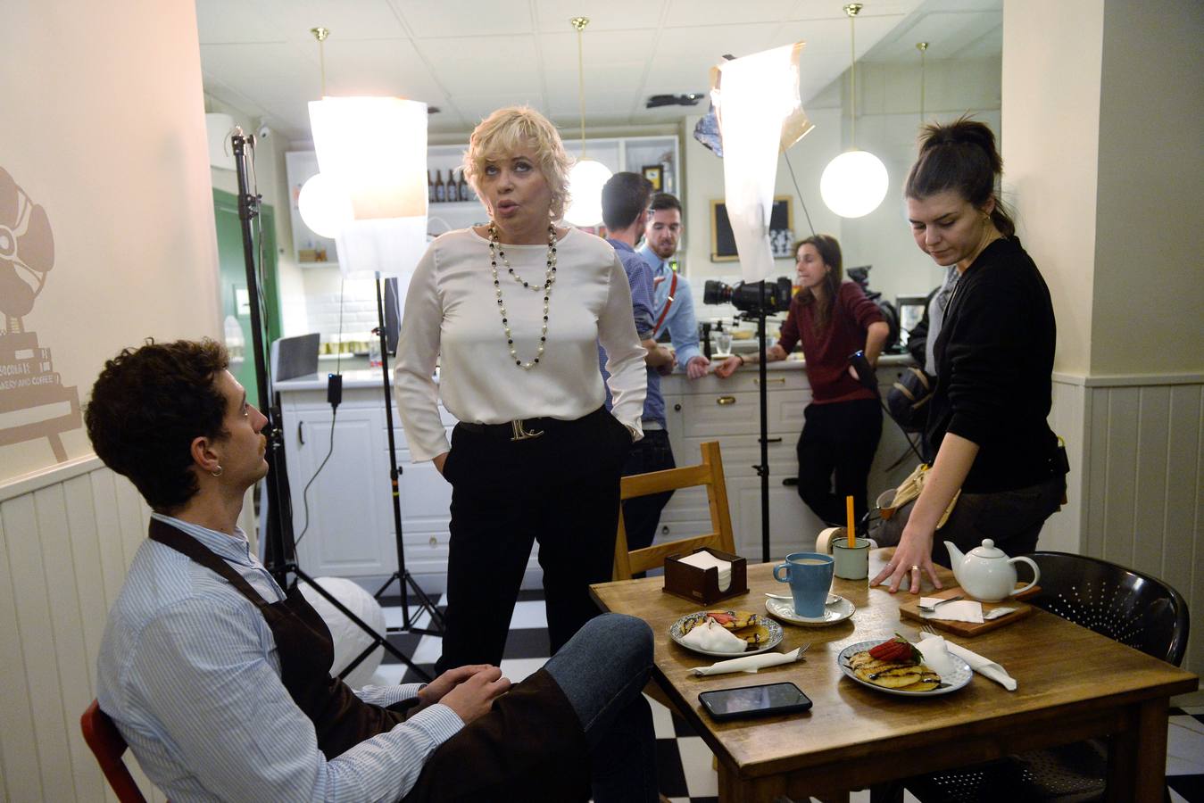 En 'Las cosas absurdas que pensamos y no decimos', la totanera encarna el personaje de Julia en su vuelta al cine después de 40 años