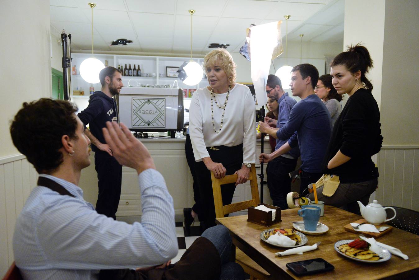 En 'Las cosas absurdas que pensamos y no decimos', la totanera encarna el personaje de Julia en su vuelta al cine después de 40 años