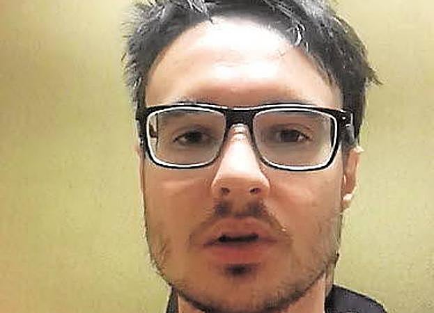 El cartagenero acusado de violación en Tailandia, Jorge V. L., en el vídeo que envió tras ser detenido el pasado 19 de febrero.