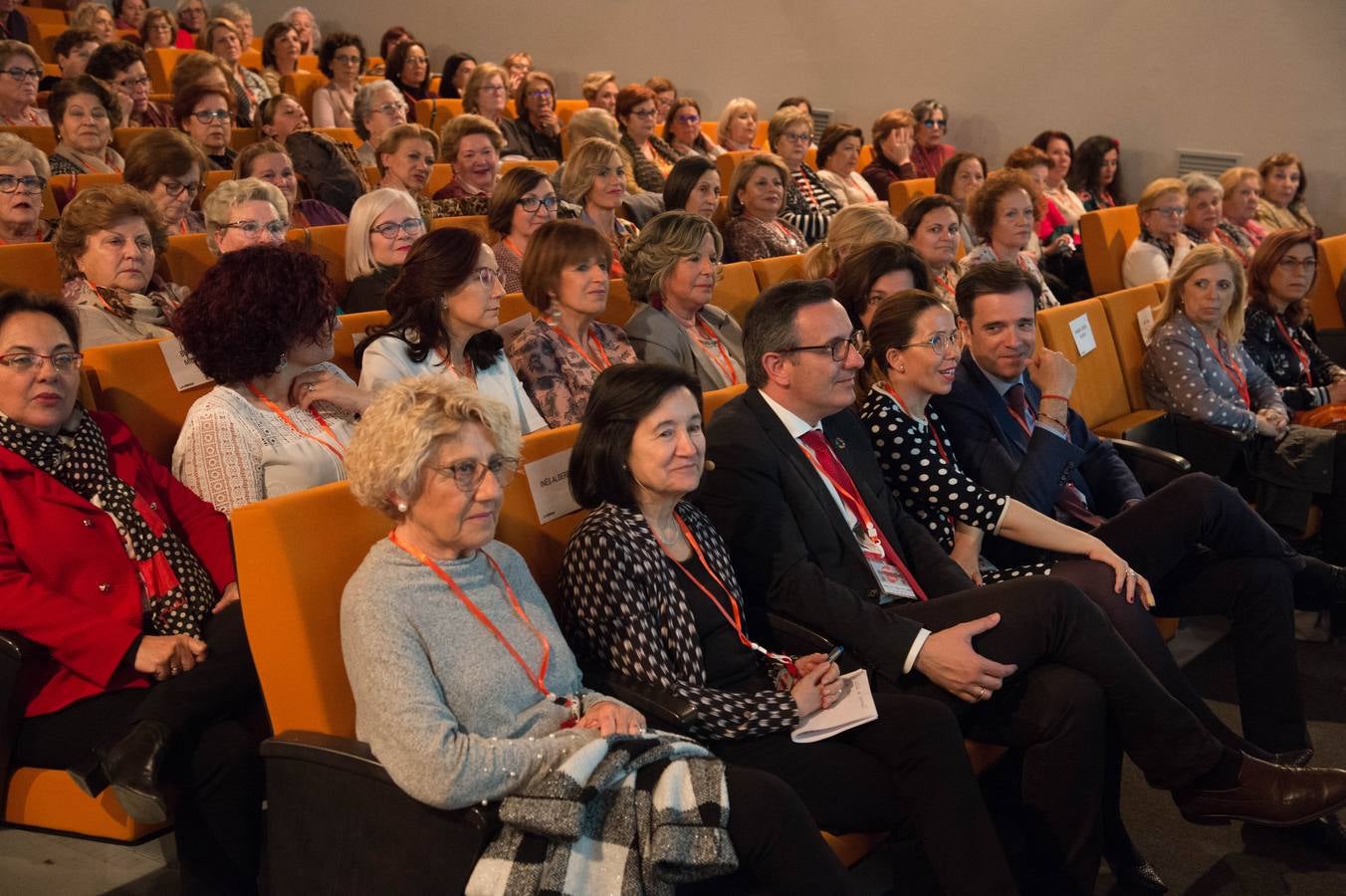 La primera jornada del evento que organiza 'La Verdad' reúne en Cartagena a más de 200 asistentes 
