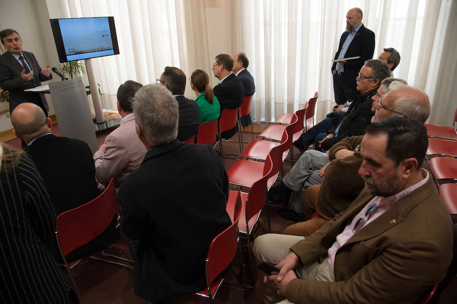 El secretario de Estado de Infraestructuras califica las palabras de López Miras como «una mentira muy grande»