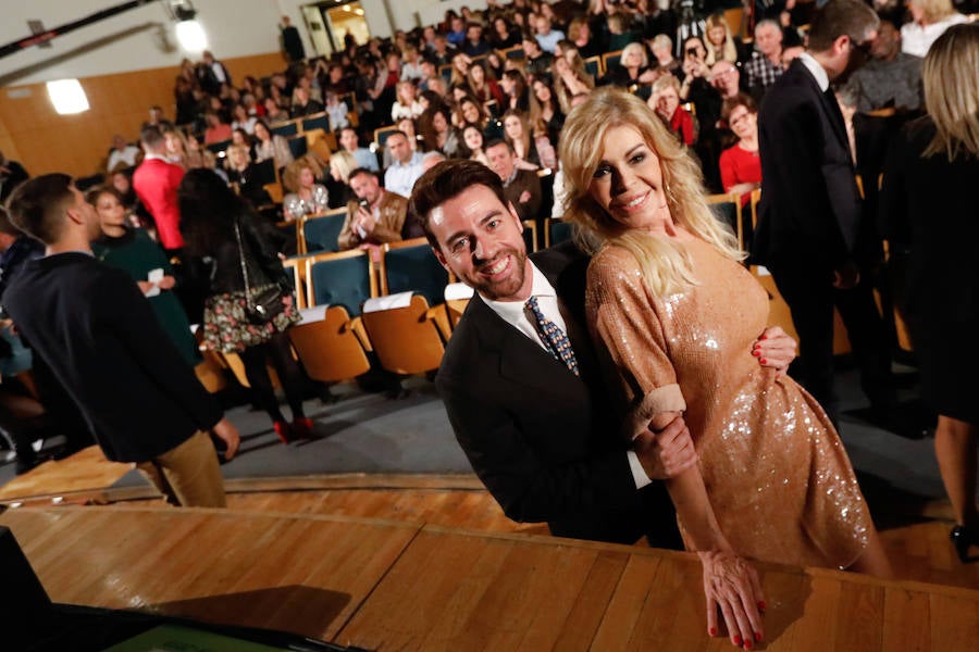 La actriz y presentadora leyó el pregón del Carnaval de Cabezo de Torres en el Auditorio Víctor Villegas ante 2.000 personas