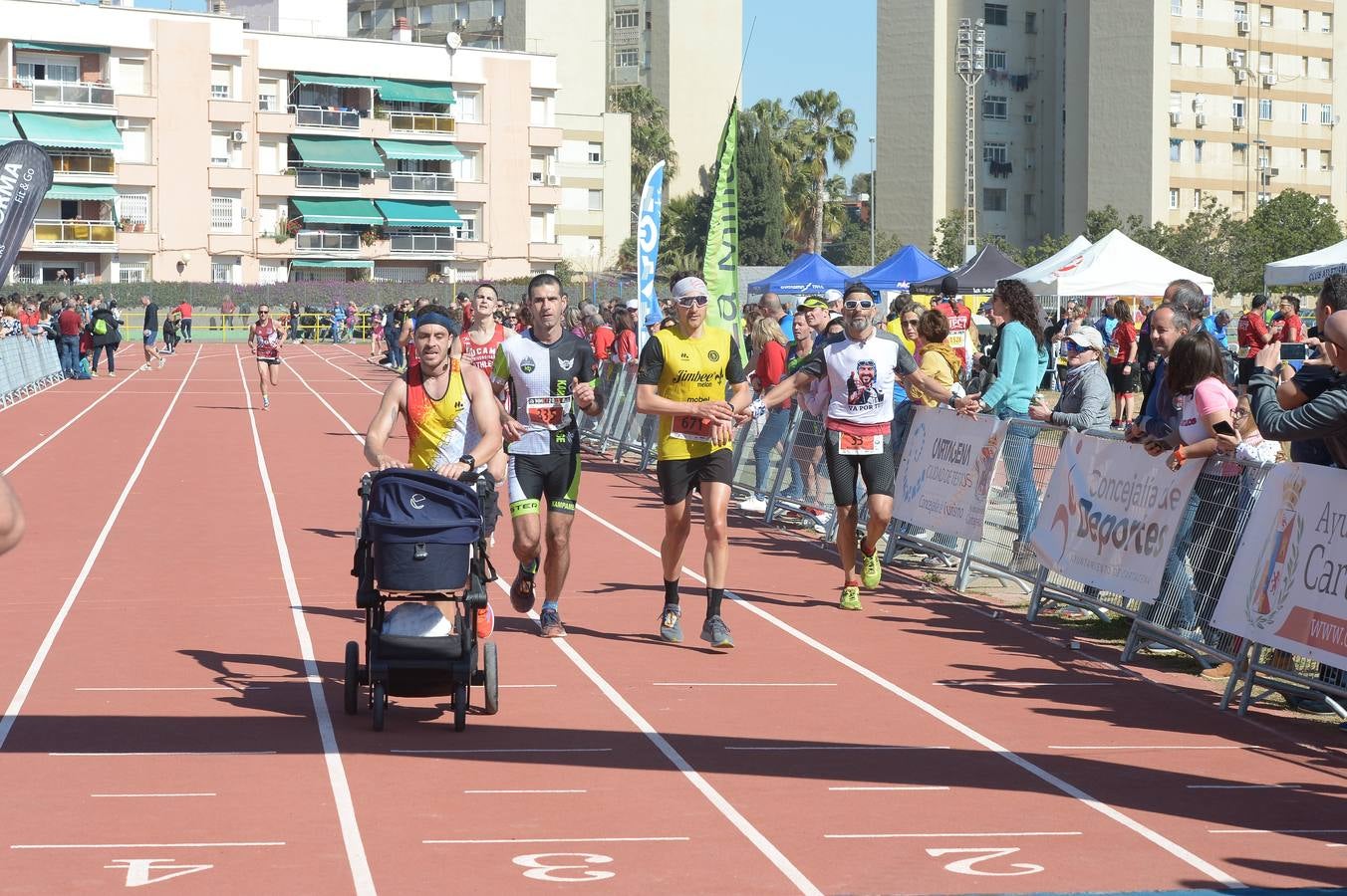 El gaditano se impone a su paisano Manuel Bejarano y a Juan Ramón García Gen, del Mandarache Cartagena