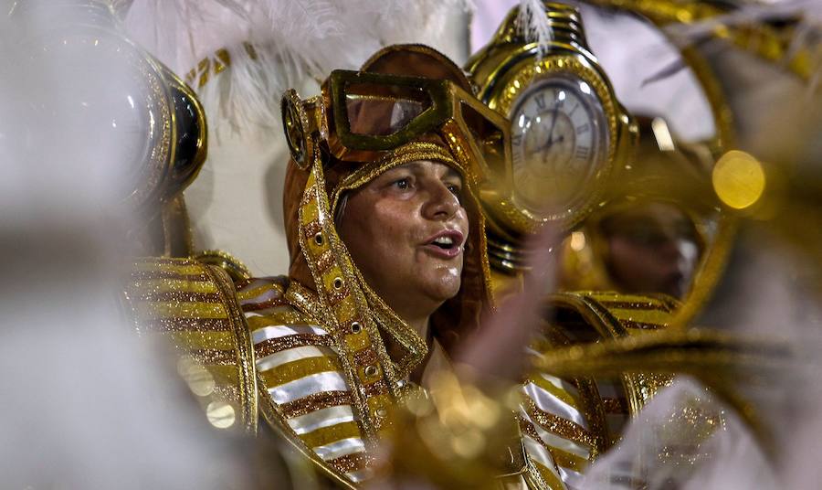 El desfile del Carnaval en Sao Paulo, Brasil, es uno de los eventos más importantes del país