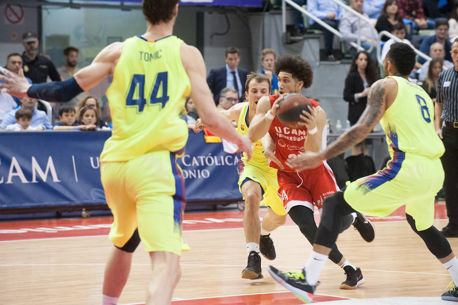 Los de Sito Alonso gana al campeón de la Copa del Rey por un punto en el Palacio de los Deportes
