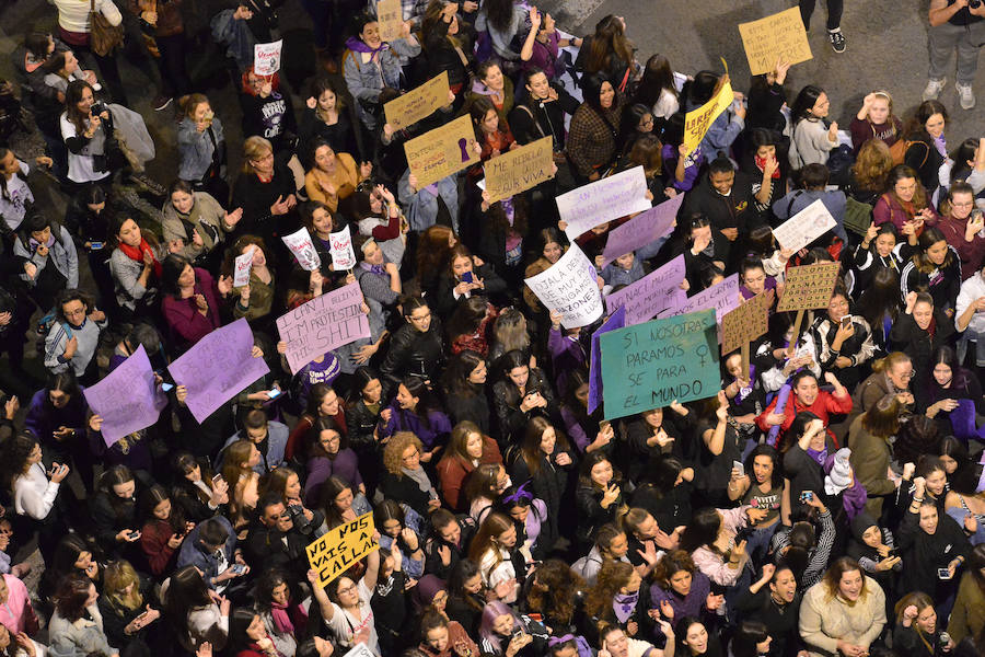 La gran marcha por en el Día Internacional de la Mujer arranca en el centro de Murcia con el recuerdo de la jornada histórica vivida hace ahora un año