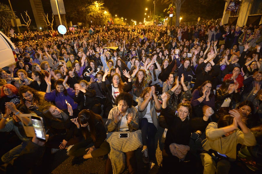 La gran marcha por en el Día Internacional de la Mujer arranca en el centro de Murcia con el recuerdo de la jornada histórica vivida hace ahora un año