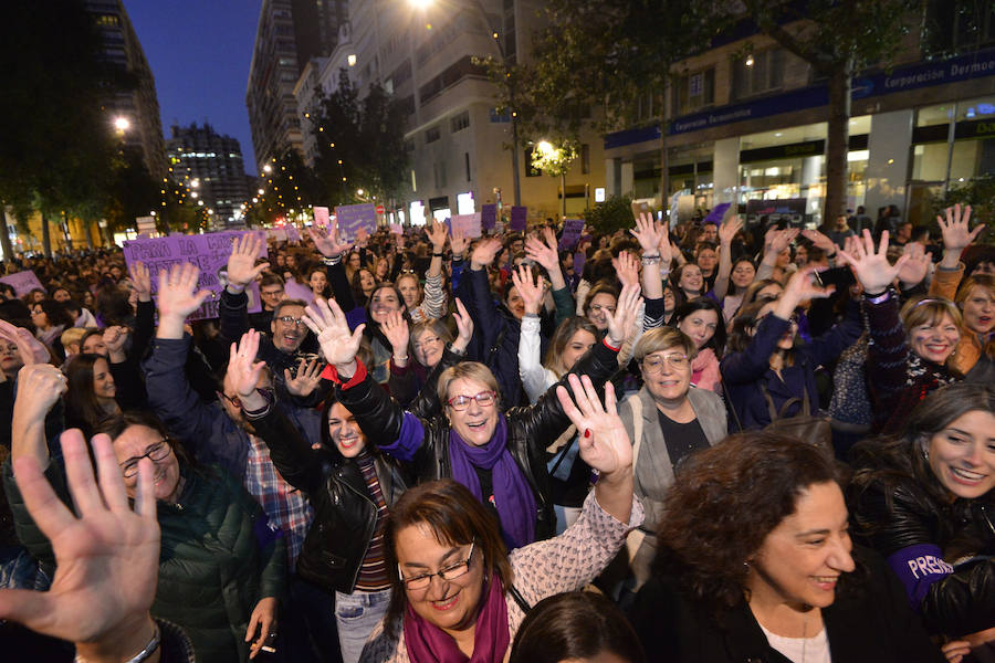 La gran marcha por en el Día Internacional de la Mujer arranca en el centro de Murcia con el recuerdo de la jornada histórica vivida hace ahora un año