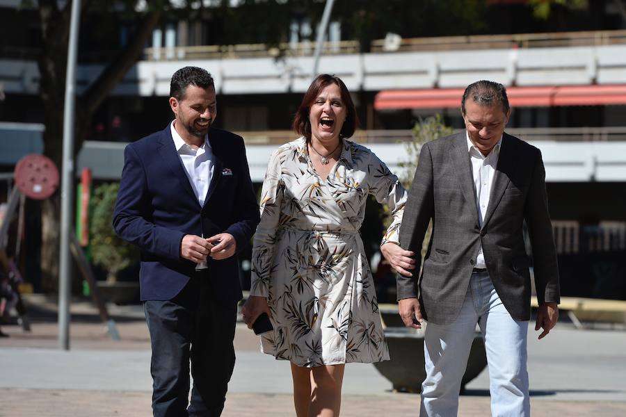 La periodista Isabel Franco se impuso en las primarias de Ciudadanos en la Comunidad Autónoma con el 63% de los votos (599), a gran distancia del segundo de los aspirantes, Leonardo Pérez, que obtuvo 237 sufragios.