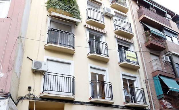 Pisos en la calle San Luis Gonzaga, en Murcia, destinados a alquileres sociales.