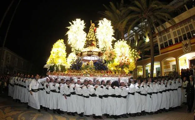 Imagen de archivo del traslado de San Pedro. 