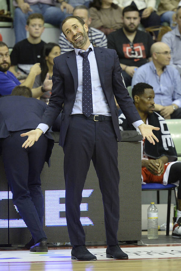 El equipo universitario sale de las posiciones de descenso, empatado con Breogán a siete victorias