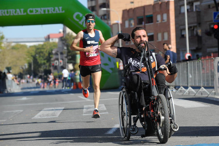 Andrés Mico consigue la victoria en 1 hora y 9 minutos, mientras que Inma Pérez hace una marca de 1 hora y 26 minutos y se lleva la prueba femenina