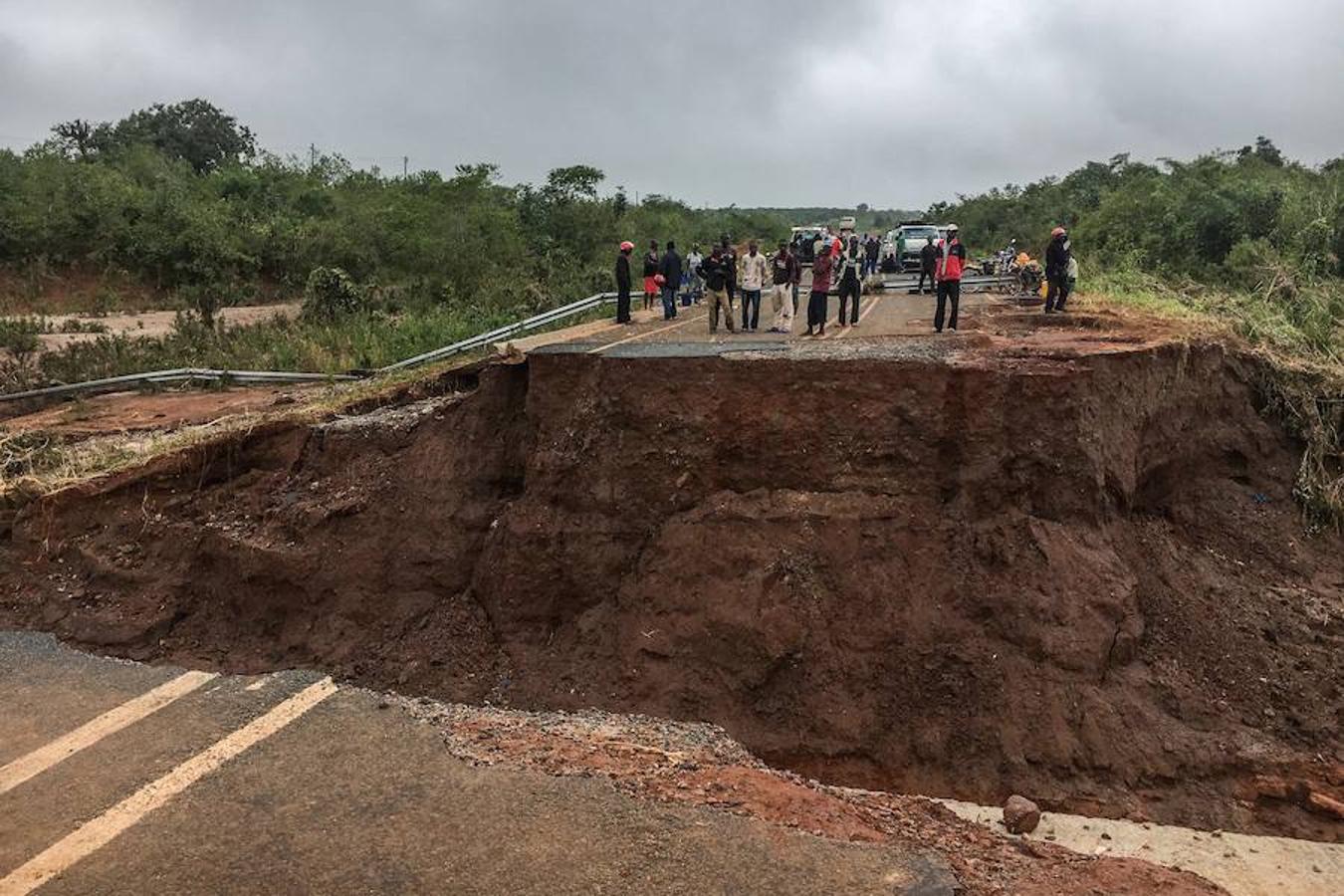 El ciclón Idai, que ha devastado poblaciones enteras a su paso por Mozambique, Malawi y Zimbabue, ha causado al menos 2,8 millones de afectados, según los cálculos que hoy hizo públicos el Programa Mundial de Alimentos (PMA) de las Naciones Unidas.