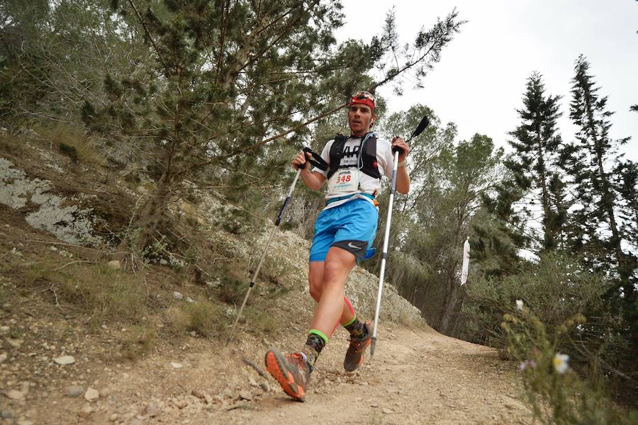 El corredor marroquí asentado en la Region es el más rápido en la prueba de trail running, seguido por el catalán Andreu Simón y el cántabro Borja Fernández