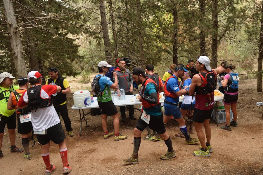 El corredor marroquí asentado en la Region es el más rápido en la prueba de trail running, seguido por el catalán Andreu Simón y el cántabro Borja Fernández