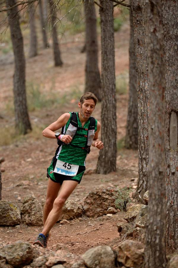 El corredor marroquí asentado en la Region es el más rápido en la prueba de trail running, seguido por el catalán Andreu Simón y el cántabro Borja Fernández