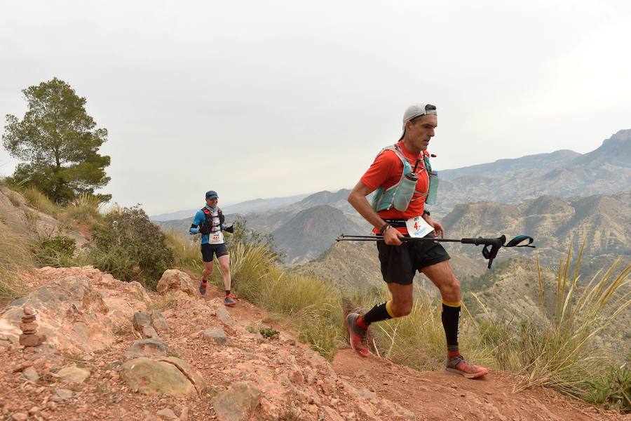 El corredor marroquí asentado en la Region es el más rápido en la prueba de trail running, seguido por el catalán Andreu Simón y el cántabro Borja Fernández