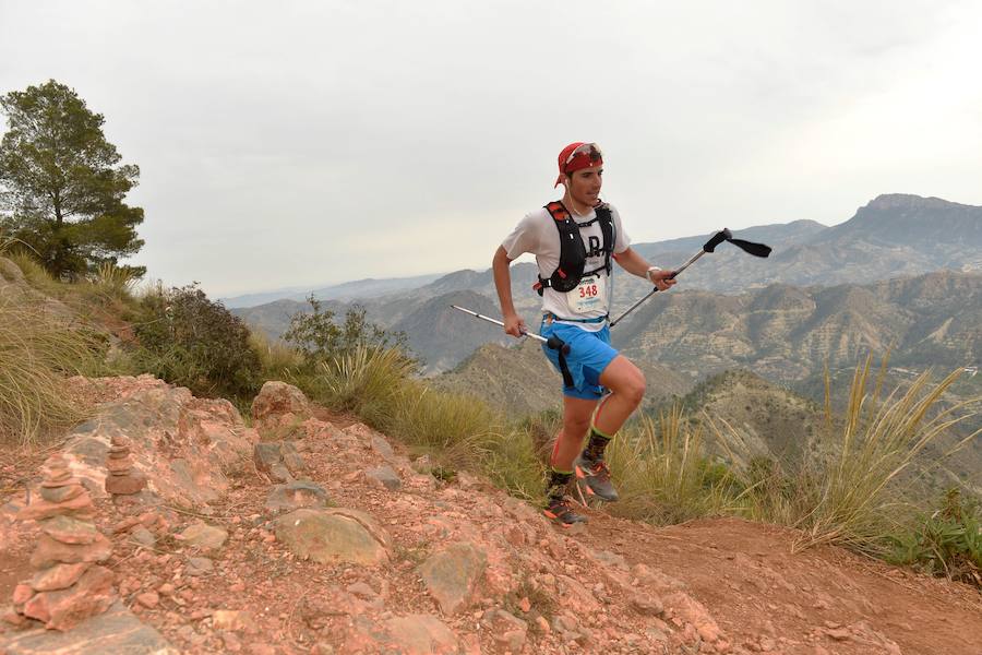 El corredor marroquí asentado en la Region es el más rápido en la prueba de trail running, seguido por el catalán Andreu Simón y el cántabro Borja Fernández