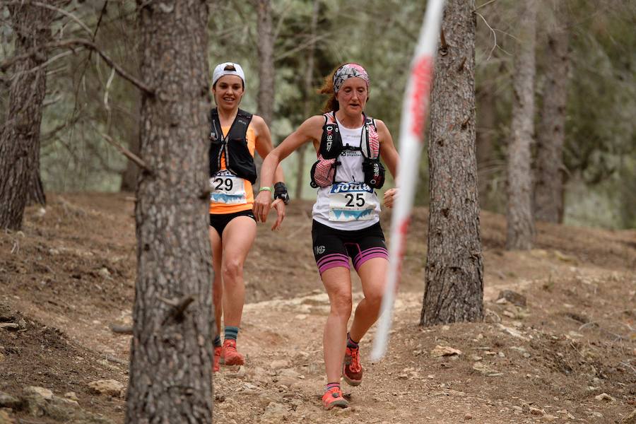 El corredor marroquí asentado en la Region es el más rápido en la prueba de trail running, seguido por el catalán Andreu Simón y el cántabro Borja Fernández