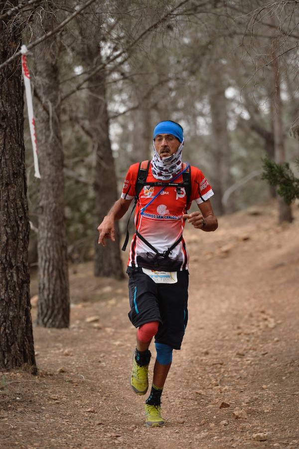 El corredor marroquí asentado en la Region es el más rápido en la prueba de trail running, seguido por el catalán Andreu Simón y el cántabro Borja Fernández