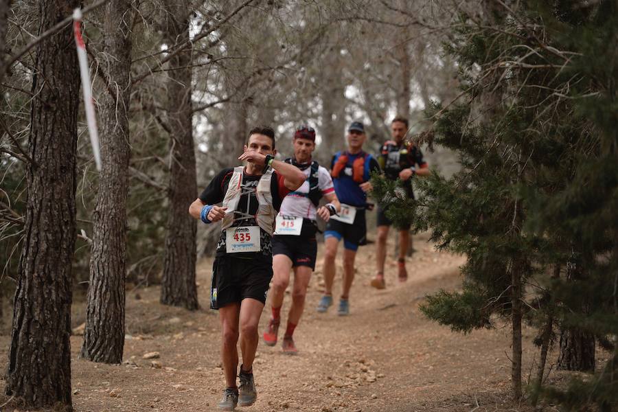 El corredor marroquí asentado en la Region es el más rápido en la prueba de trail running, seguido por el catalán Andreu Simón y el cántabro Borja Fernández